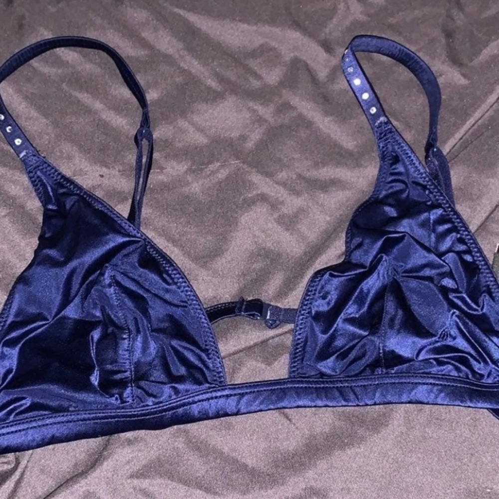 VS satin triangle bralette